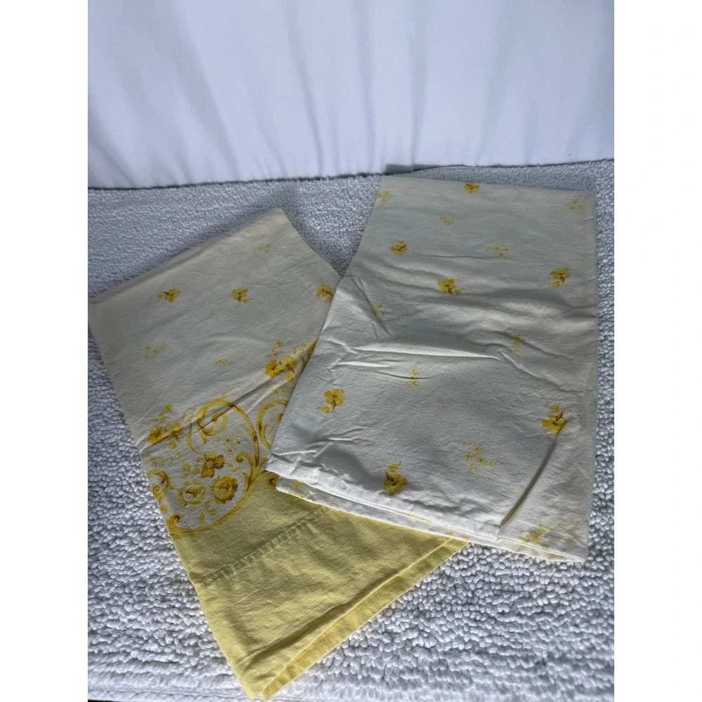 Yellow Floral Pillowcases Vintage‎ Classic Botanical Pattern